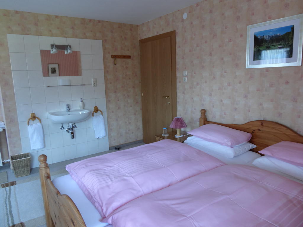 Haus Karl'S Ruh Bed and Breakfast Ehrwald Værelse billede