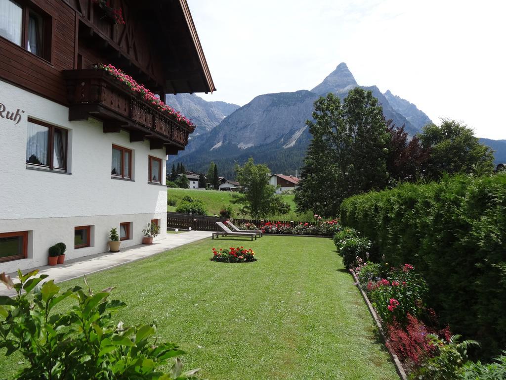 Haus Karl'S Ruh Bed and Breakfast Ehrwald Eksteriør billede