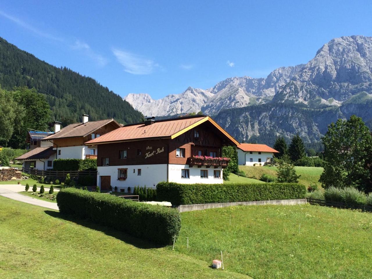 Haus Karl'S Ruh Bed and Breakfast Ehrwald Eksteriør billede